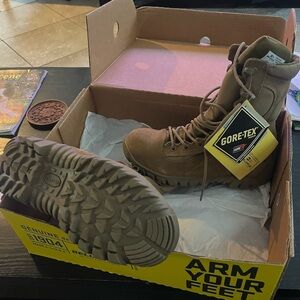 Belleville Coyote boots